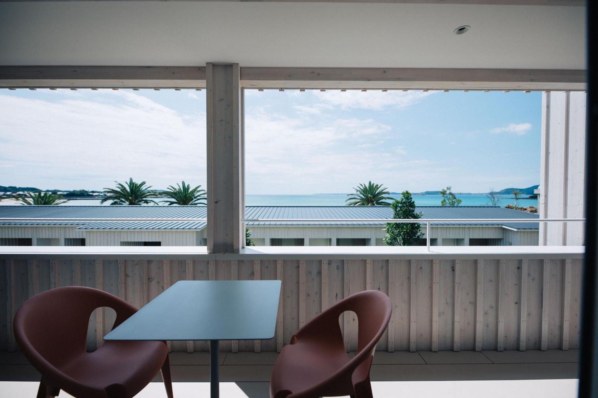 Colorit Goto Islands Hotel Bagian luar foto